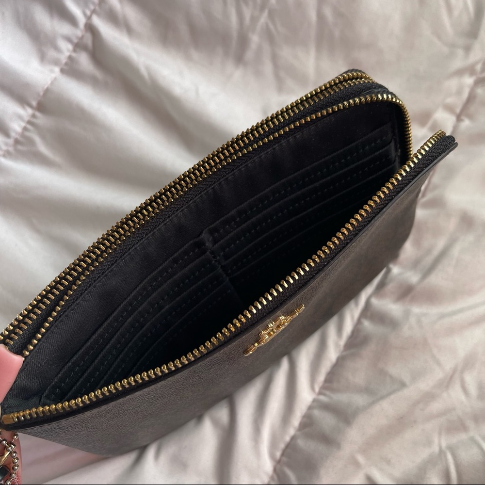 Coach Wristlet - Picture 2 of 4